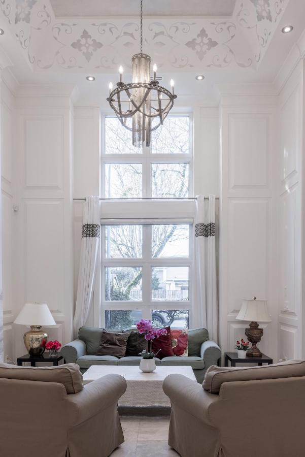 Luxurious Private Rooms In Richmond Exteriör bild