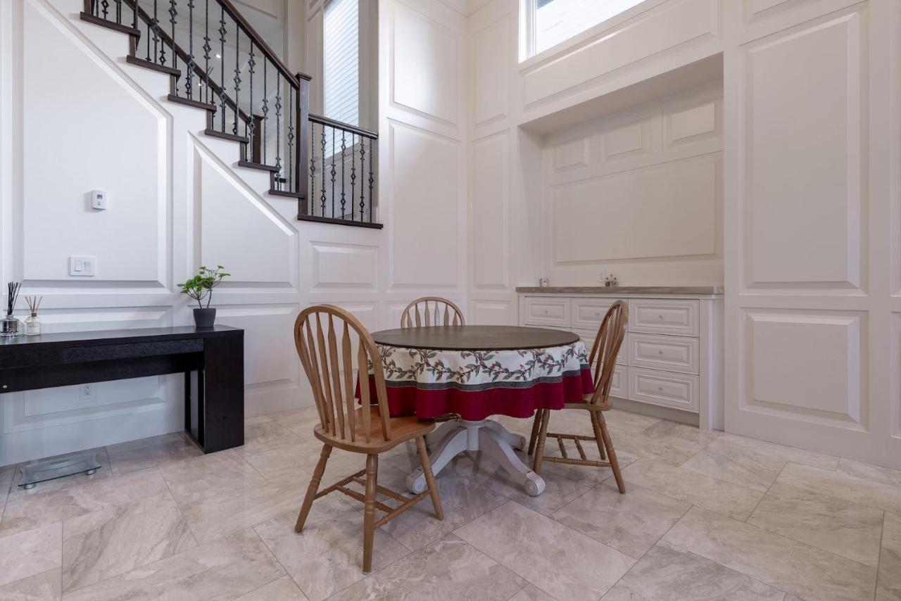 Luxurious Private Rooms In Richmond Exteriör bild
